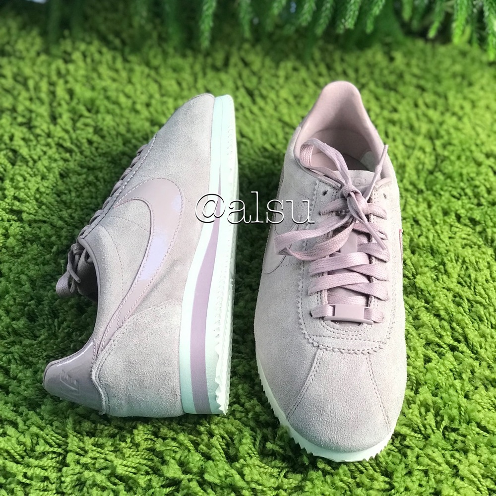 NWT NikeID Cortez PRM Suede Rose Dust WMNS - Picture 7 of 8